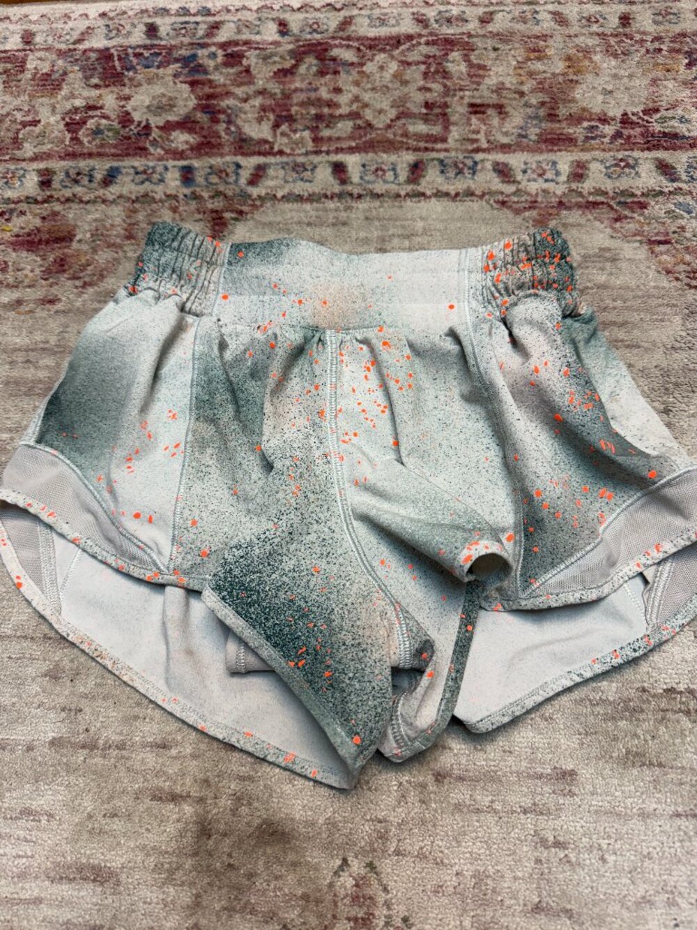 Lululemon Kids Girls Hotty Spray Camo Silver High Shorts-Size 2 In Great Shape!